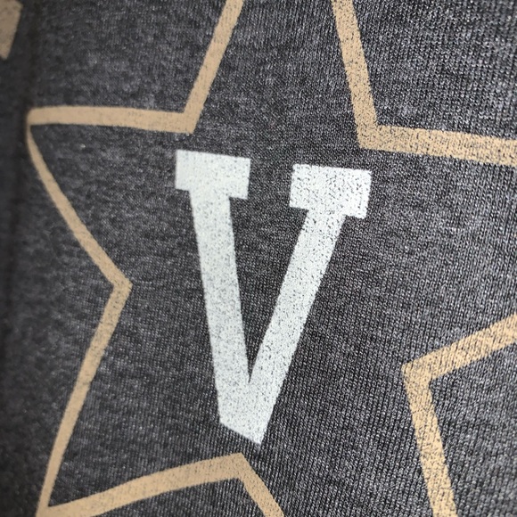 ⚓️🏟️ Vanderbilt Commodores Double Banner Tee 🏟️⚓️ - Picture 4 of 8